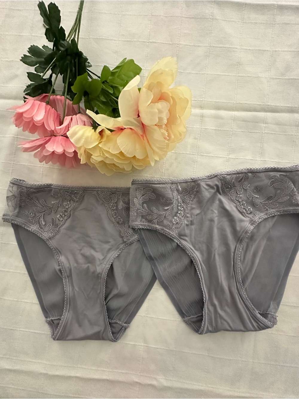 Soma NWOT VE Sensuous lilac Hipster Lace-Accent Bikini Briefs never worn